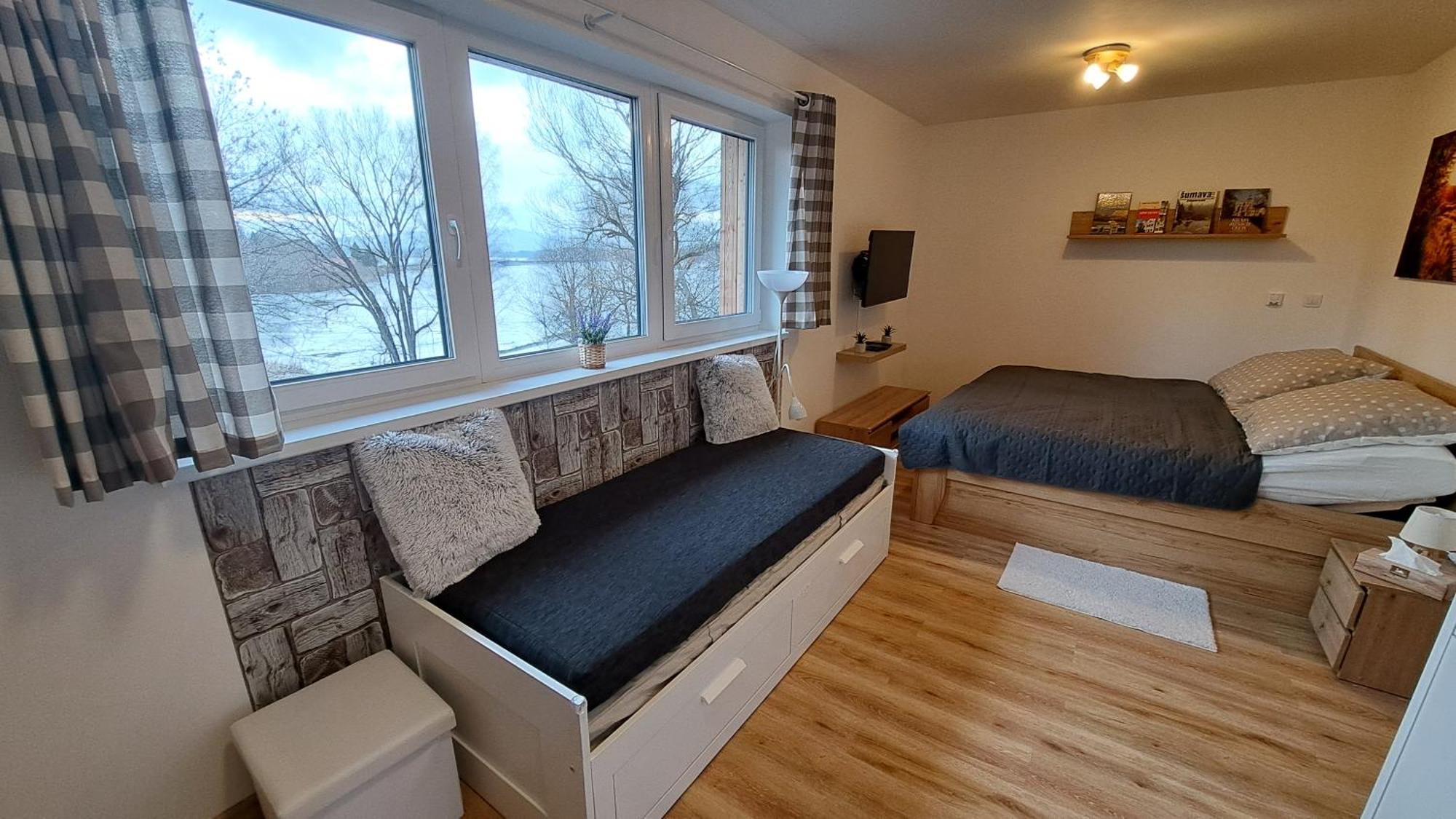 Apartmany - Male Lipno Černá v Pošumaví Rum bild